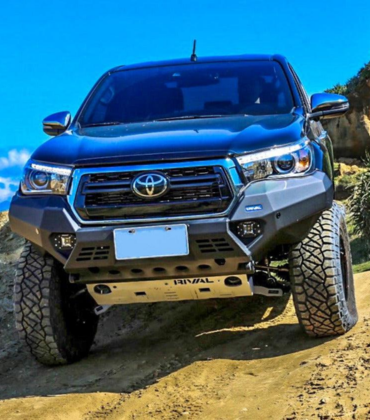 Toyota Fortuner getting ceramic coating at Amravati