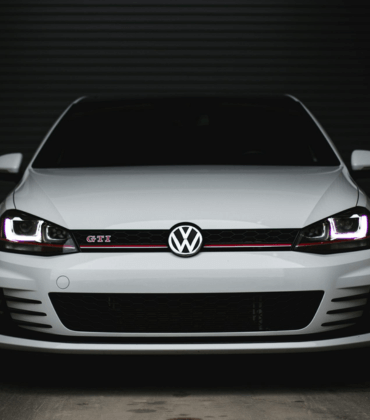 Volkswagen technician performing periodic service and diagnostics in Amravati